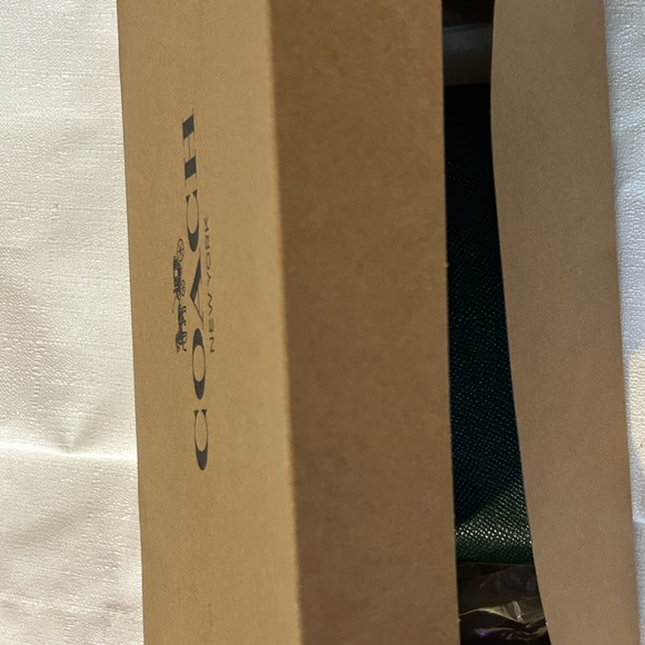 Coach Green Leather Wallet - Picture 4 of 5